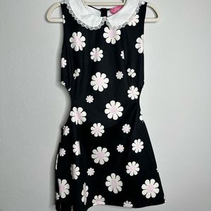 NWT cut out dress 🌼